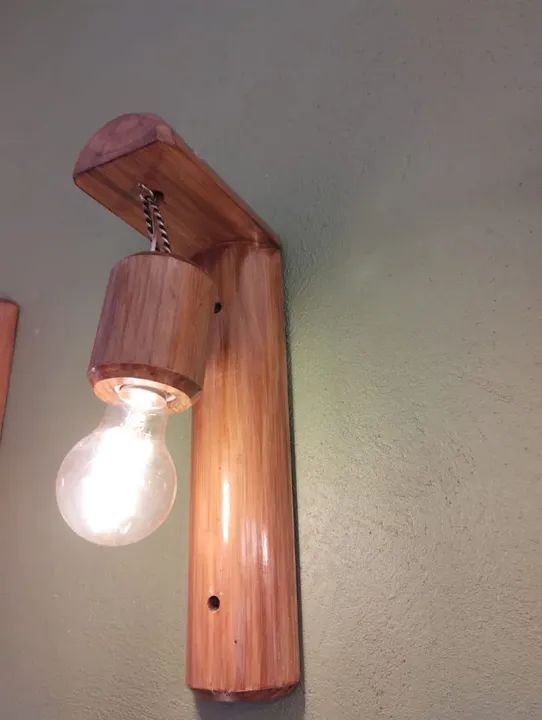 Luminária de Parede em Madeira - Foto 5