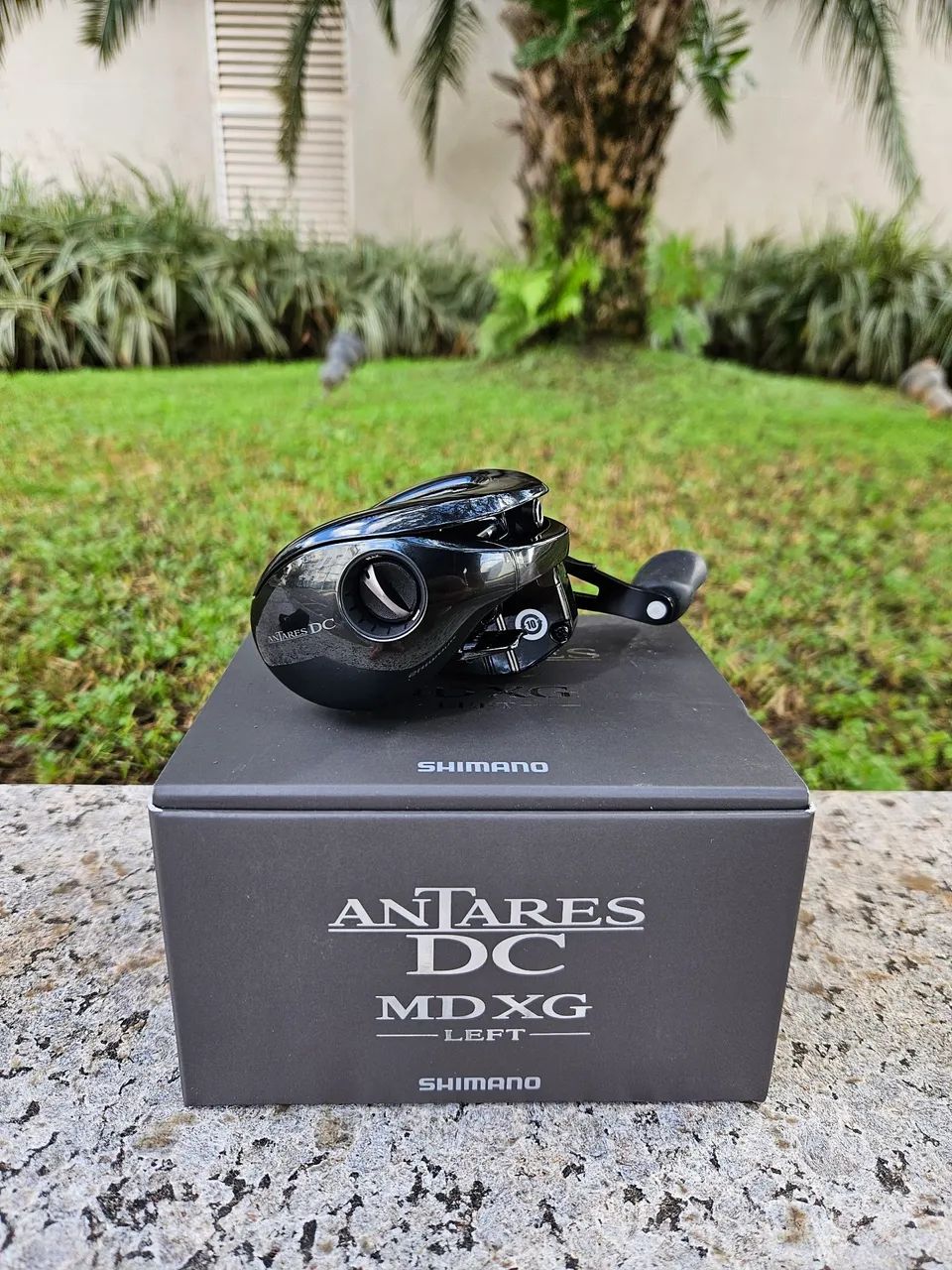 Carretilha Shimano Antares DC MD XG Left - Esportes Aquáticos