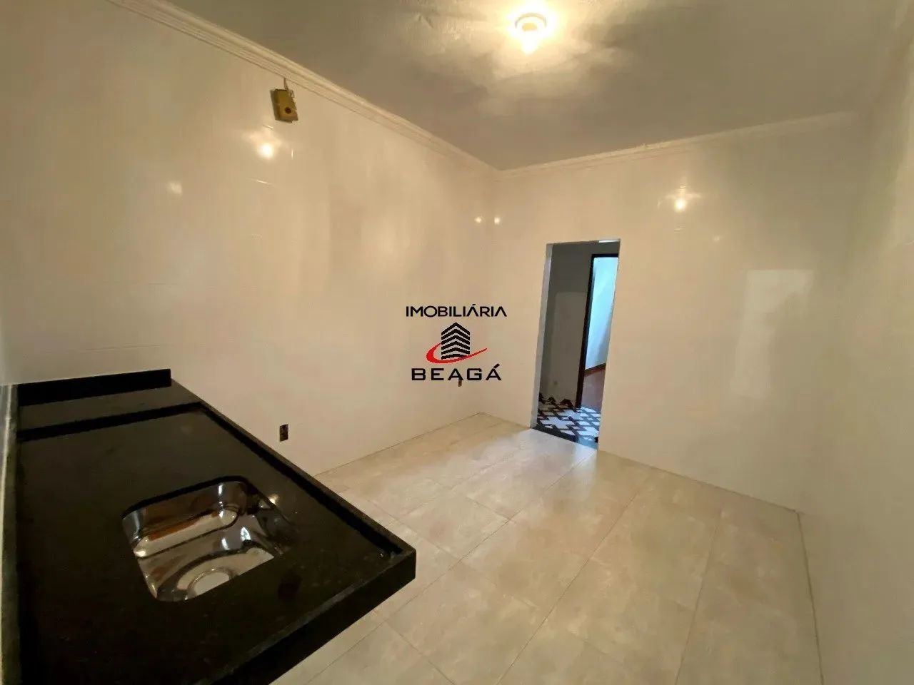 CASA A VENDA II BAIRRO GLORIA II 02 CASAS. - Foto 5