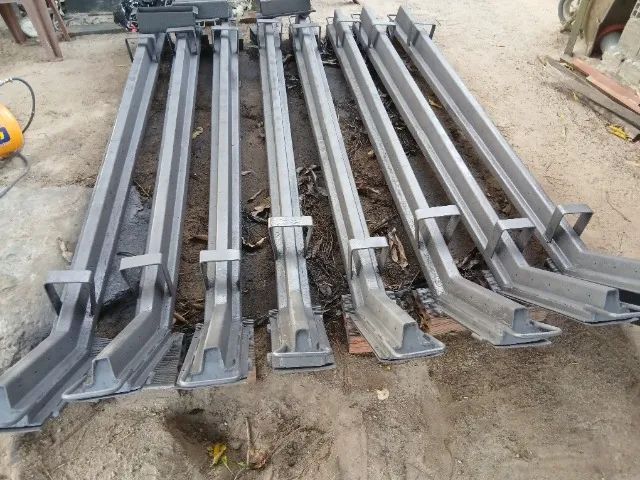 STEEL FORMS FOR PILING64243393052545121