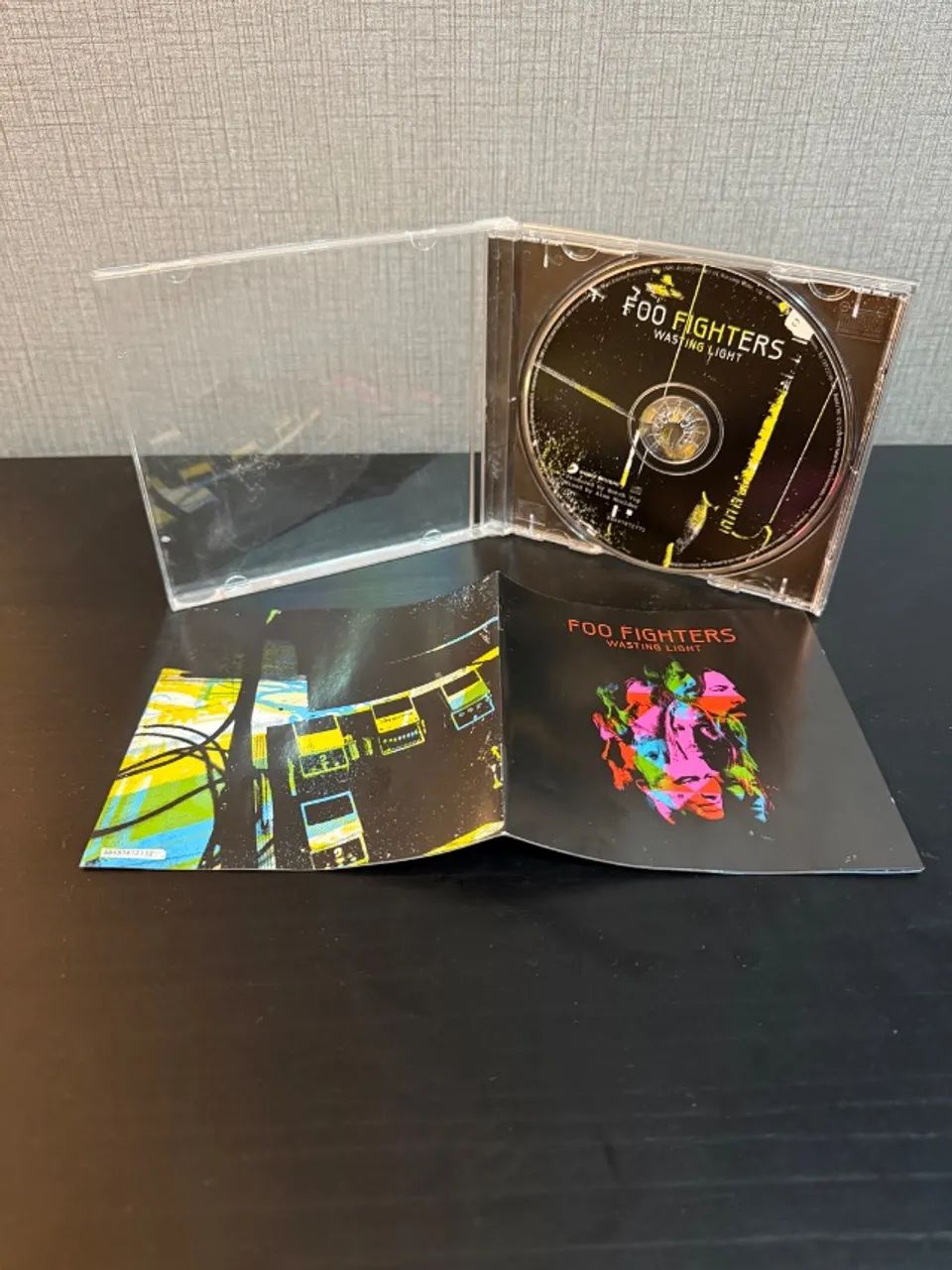 Foo Fighters - Wasting Light - Disco Cd Importado - Foto 3