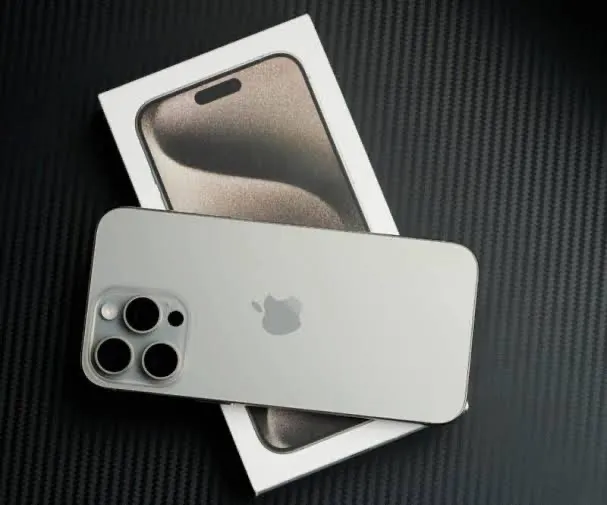 iPhone 15 pro Max 256gb