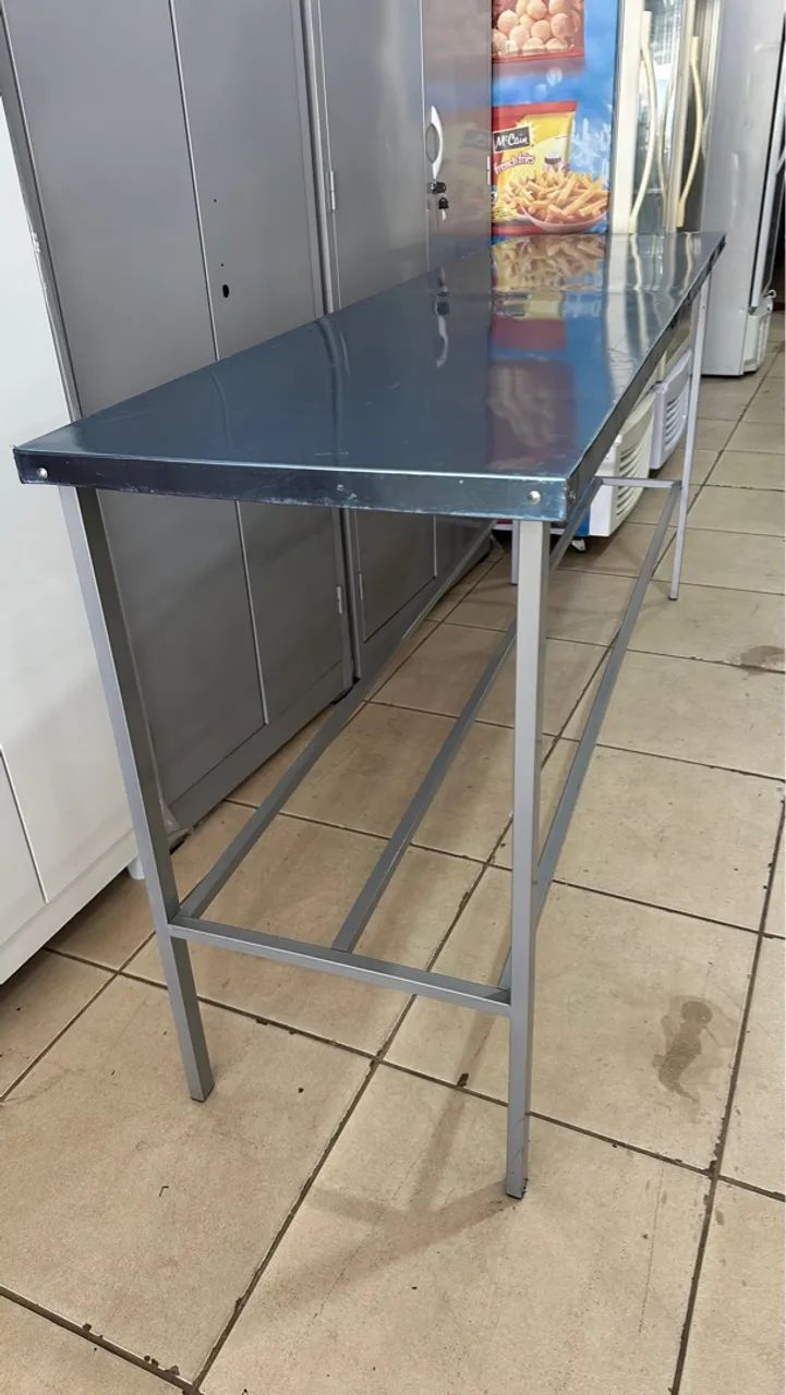 Mesa com tampo inox 1.90x0.50