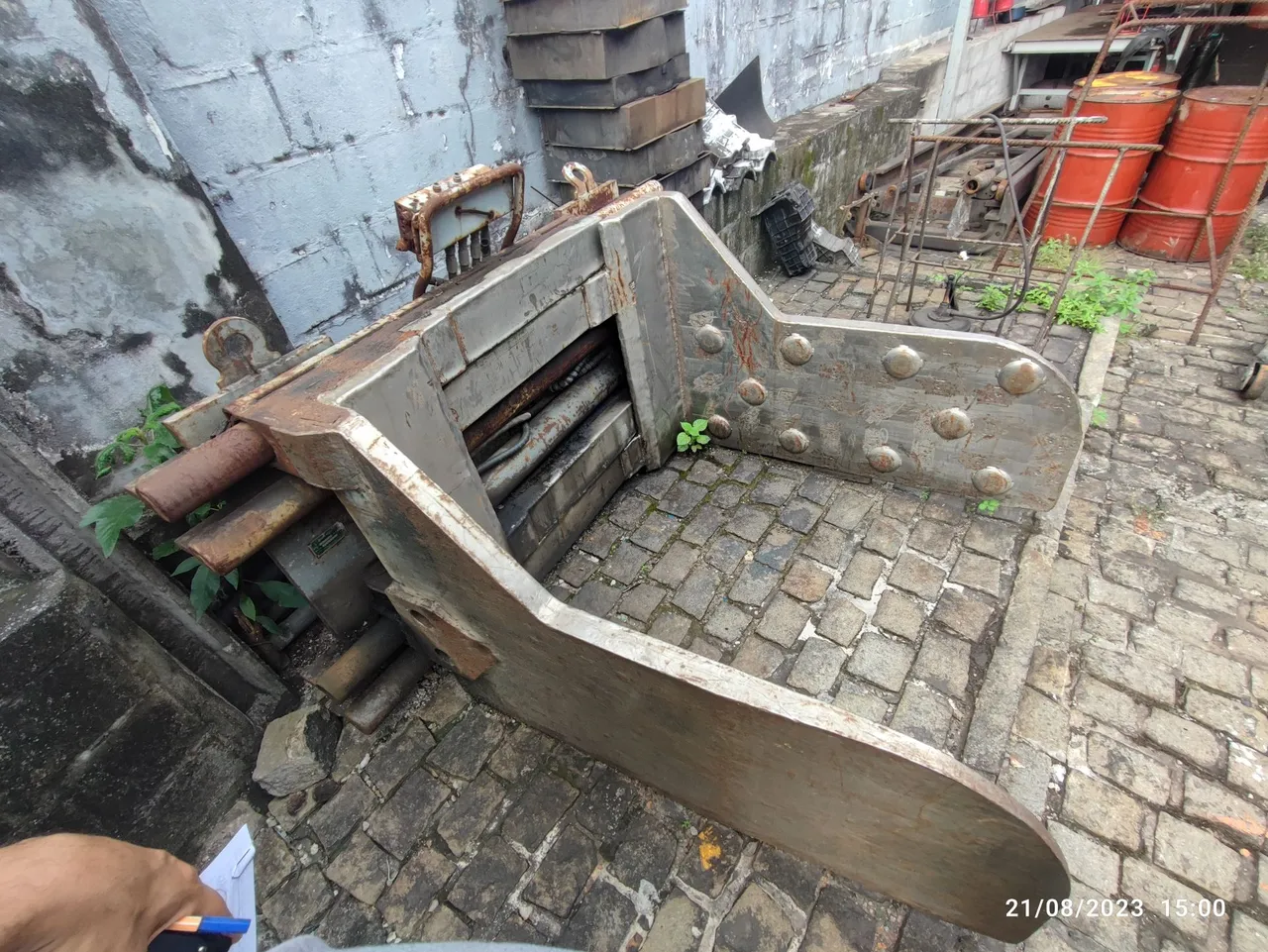 Implemento para empilhadeira (clamp)