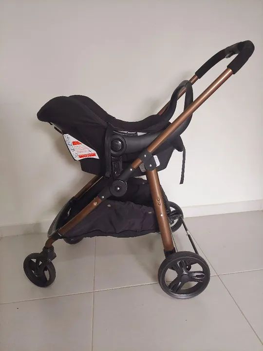 Carrinho de bebê + bebê conforto (Galzerano)  - Foto 4