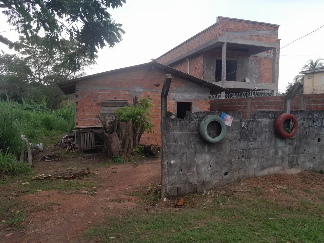 Uma casa a venda