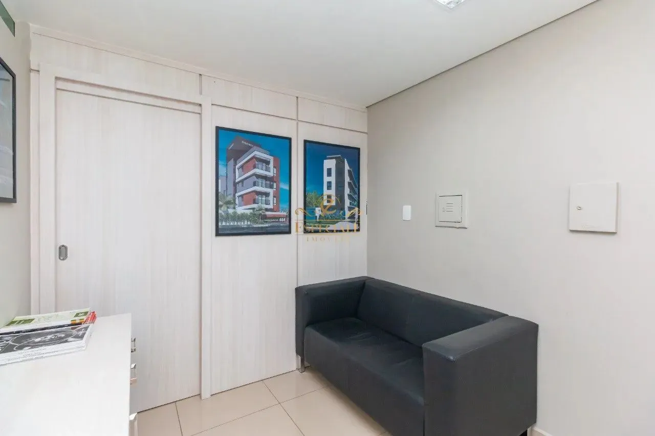 SALA COMERCIAL PARA LOCAÇÃO NO BAIRRO ÁGUA VERDE.