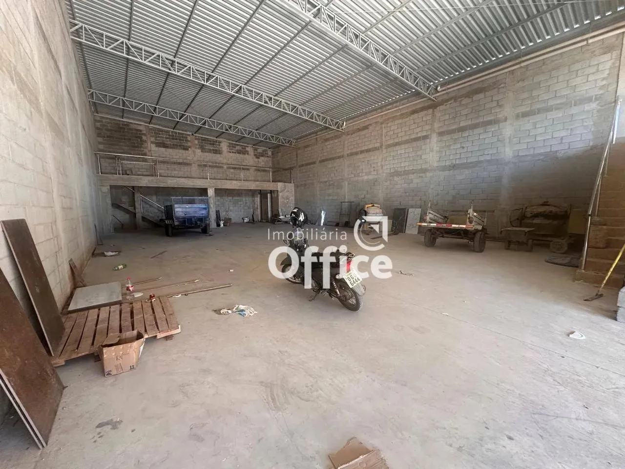 Galpão à venda, 300 m² por R$ 1.500.000,00 - Residencial Flor do Cerrado - Anápolis/GO