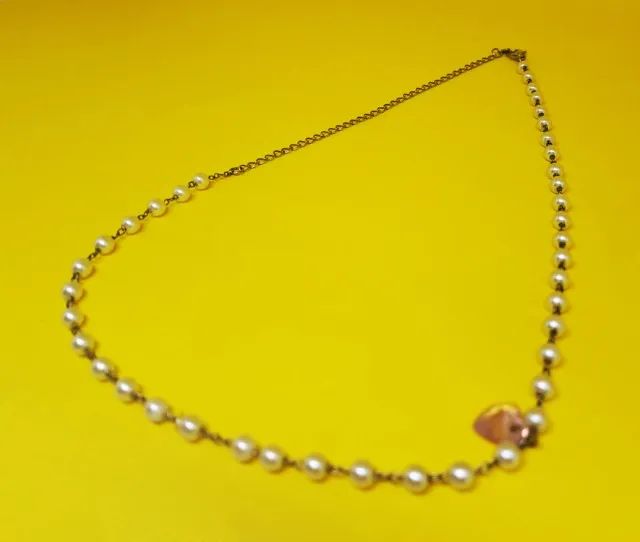 Gargantilha Colar Ajustável de Pérolas com Pingente de Coração - Foto 3