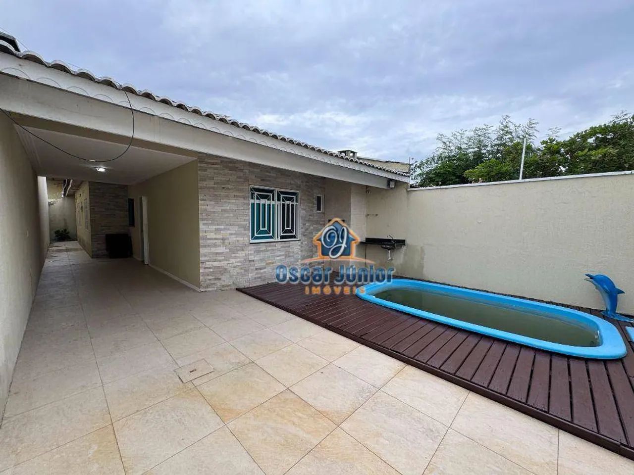Casa Plana com 3 Quartos (1 Suíte) + Wc Social, 105 m² - venda por R$ 650.000 ou aluguel p