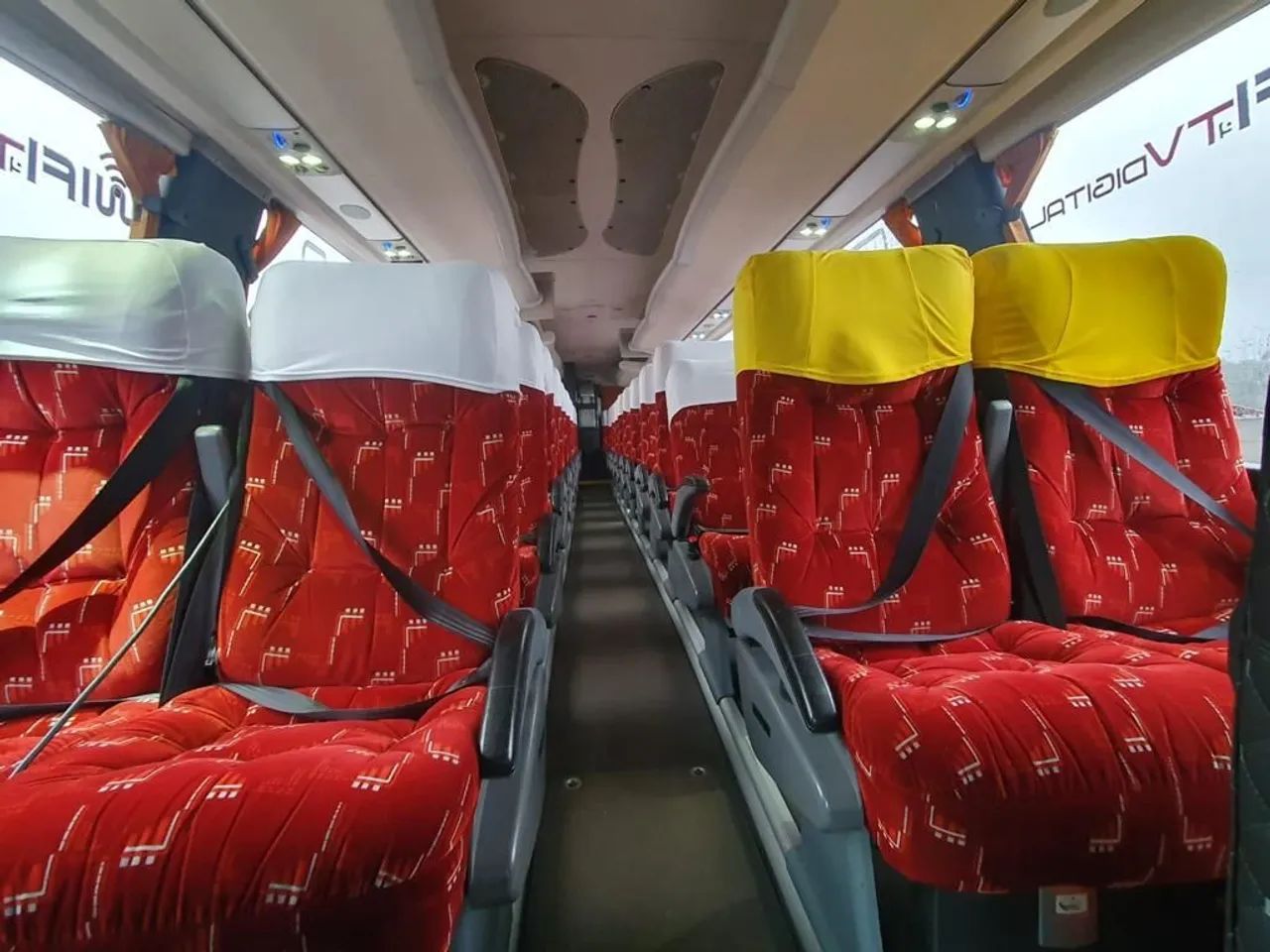 Vende onibus Volvo excelente estado - Foto 7