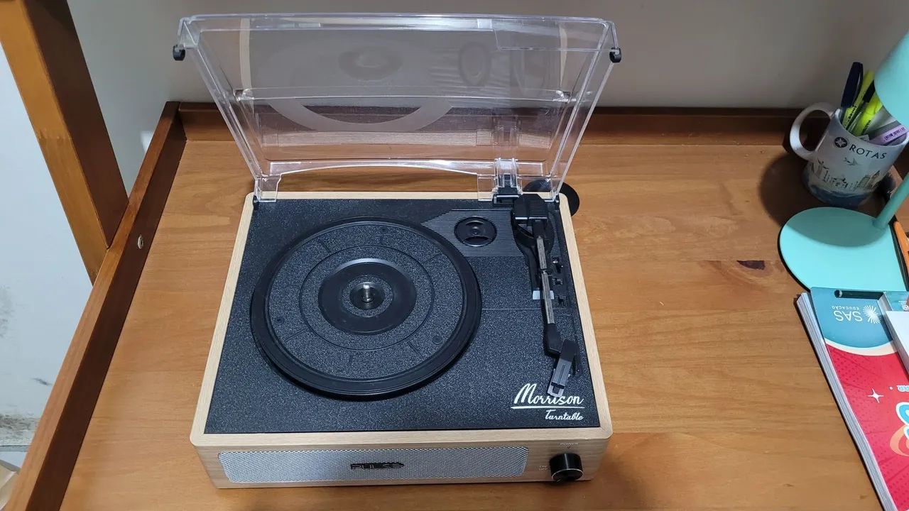 Vitrola Toca-Discos Vintage Pulse Morrison Seminovo