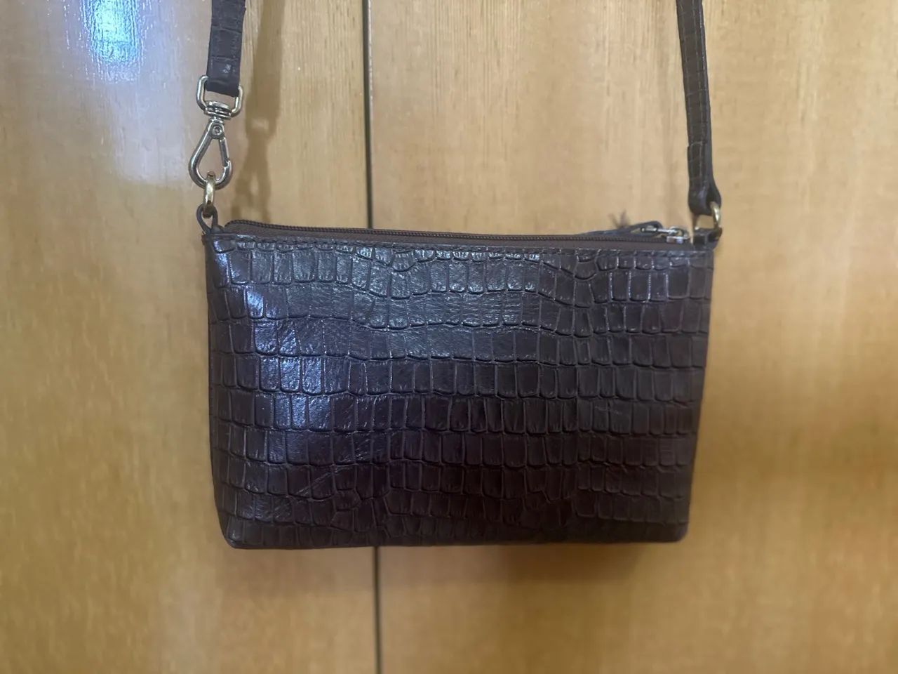 Vendo mini bag, bolsa de ombro couro marrom - Foto 3