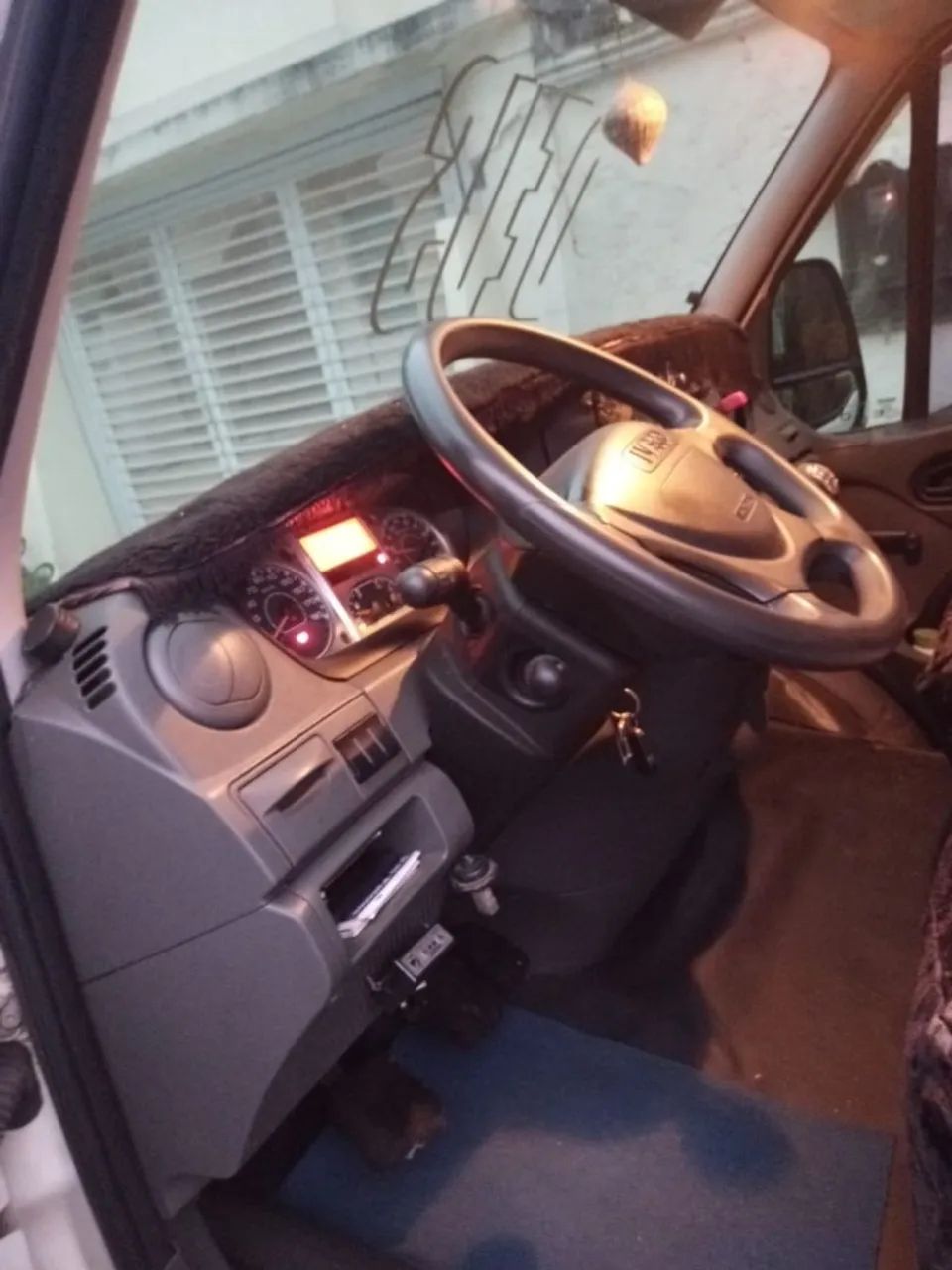 Vendo Linda Utilitário!! Excelente Estado!! - Foto 5