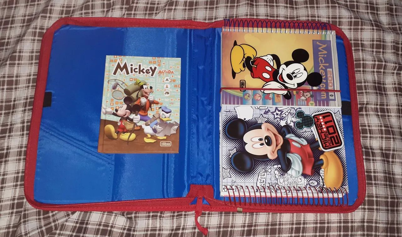 KIT Pasta Mickey Mouse + 3 Agendas  - Foto 3