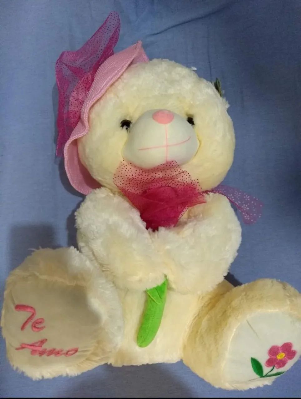 Urso de Pelúcia - Tem Aproximadamente 80cm - Foto 2