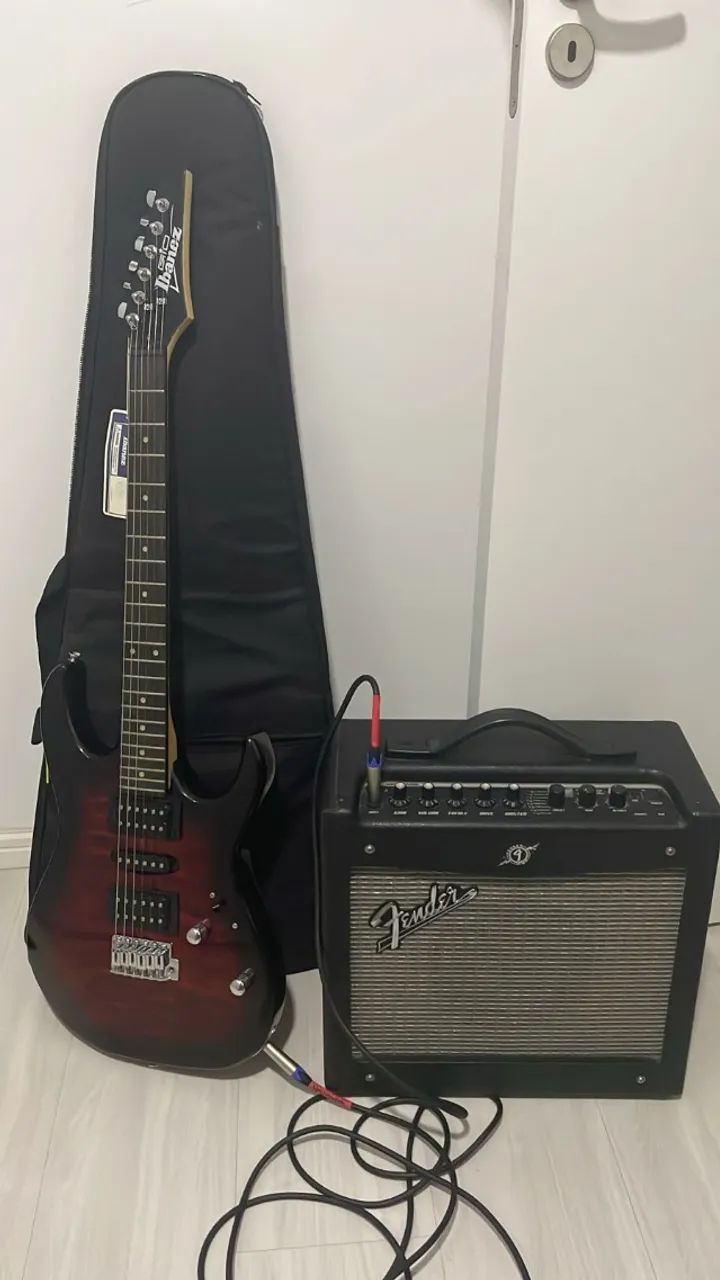 Guitarra Ibanez gio + amplificador Fender Mustang 1 