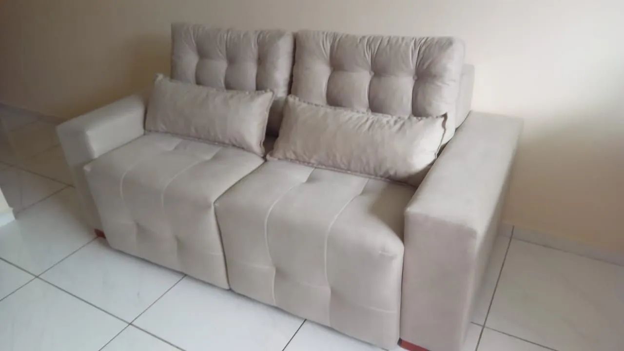 Sofá retrátil 1.80