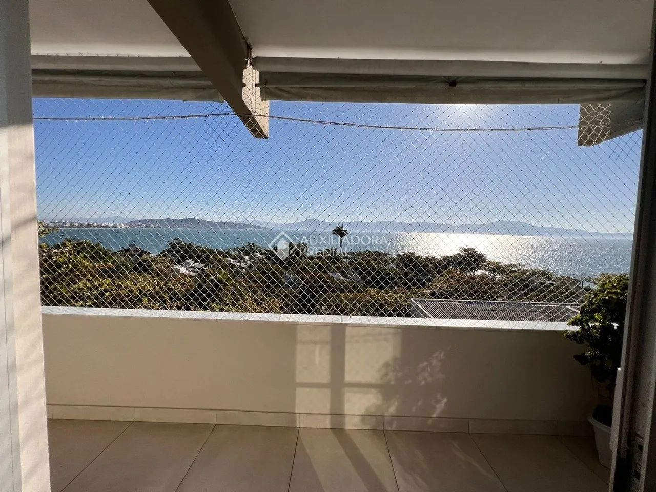 APARTAMENTO COM VISTA MAR E ACESSO PRIVATIVO À PRAIA - CANAJURÊ - Foto 4
