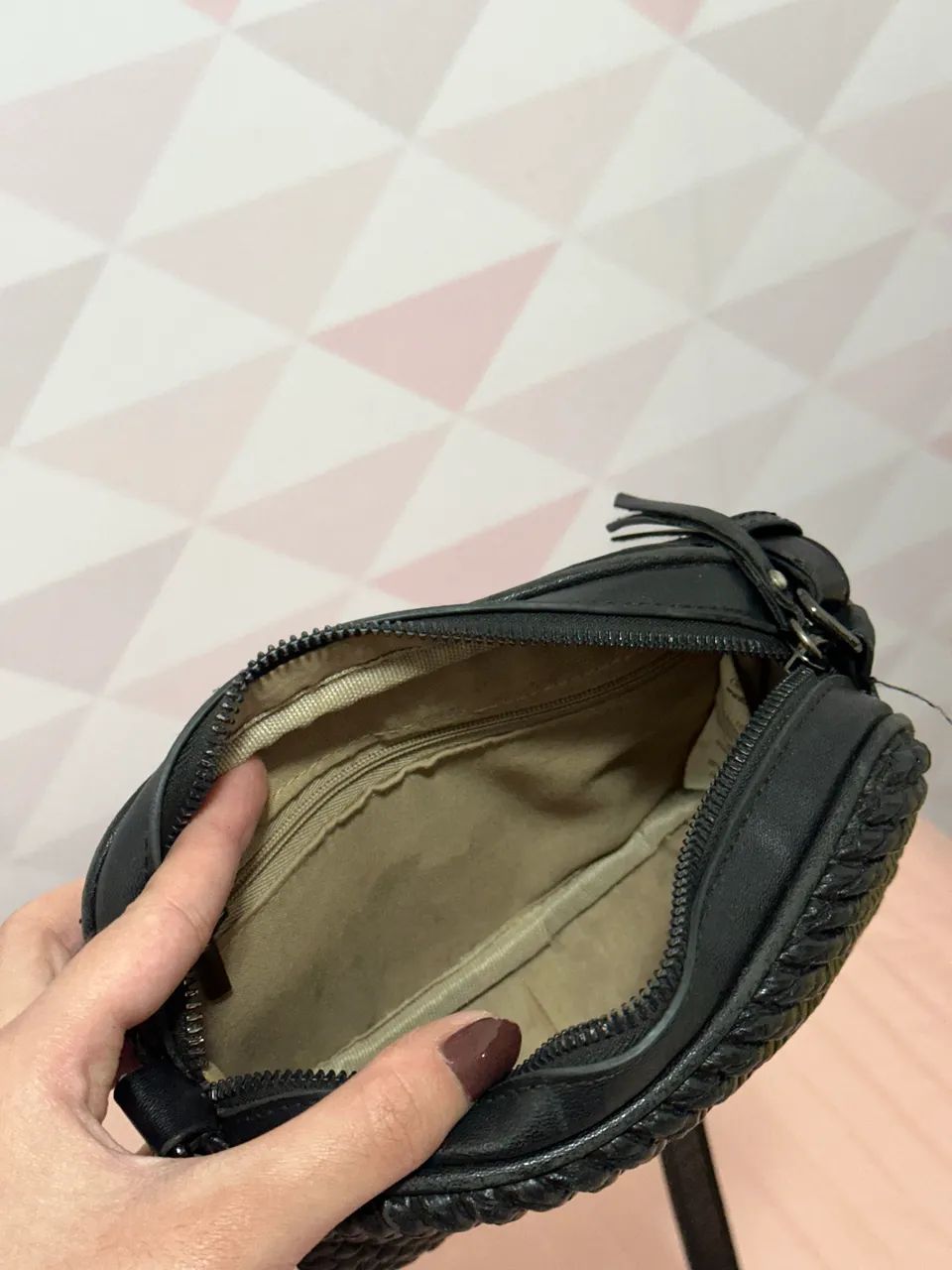Bolsa de ombro preta  - Foto 4