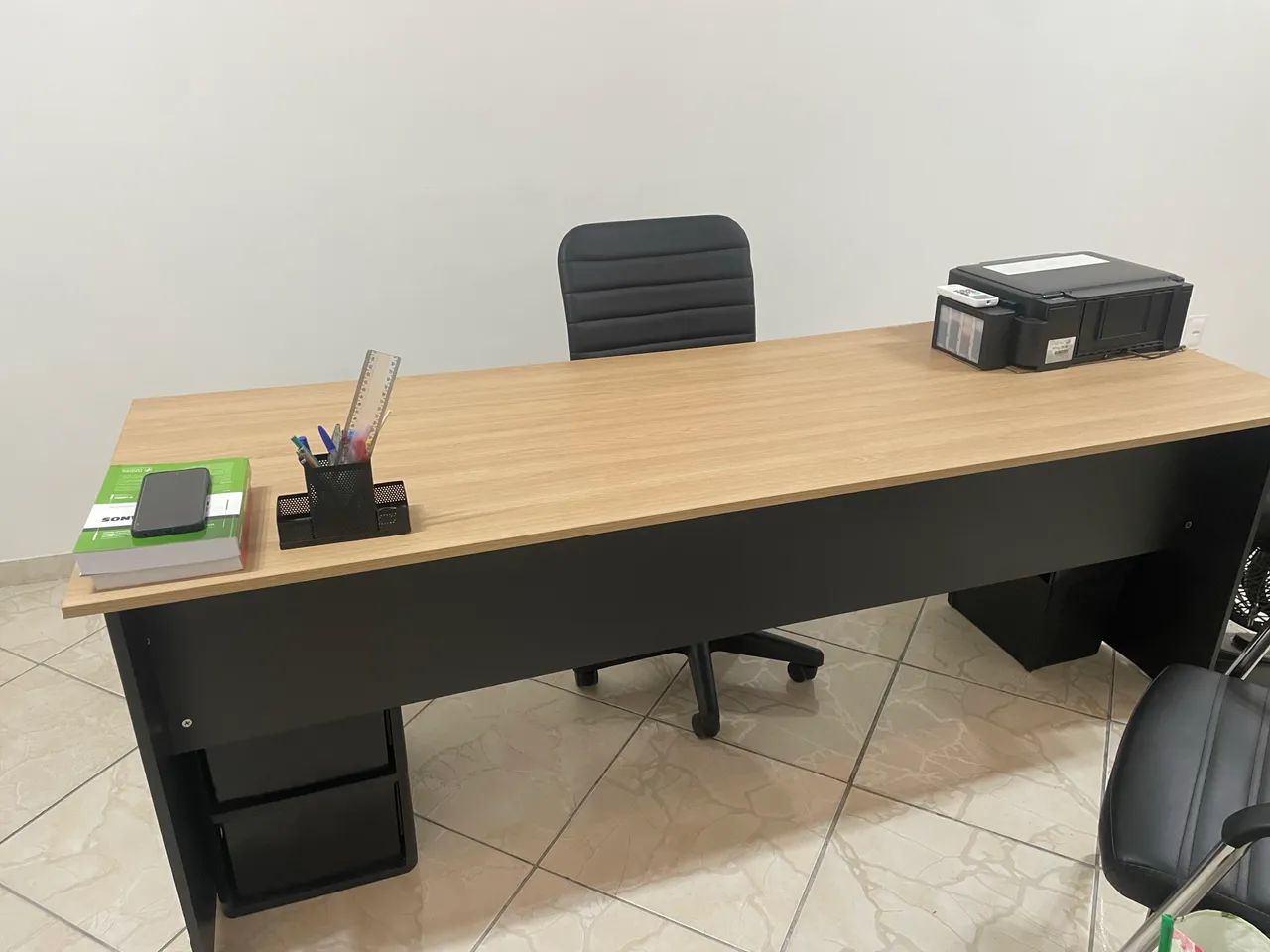 Mesa 2.0 x 0.70 escritório  - Foto 2