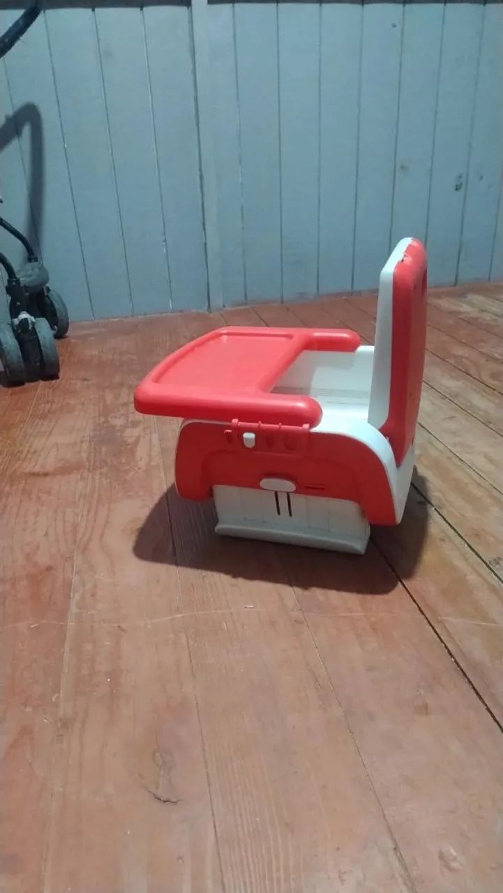 Cadeirinha de alimentação 