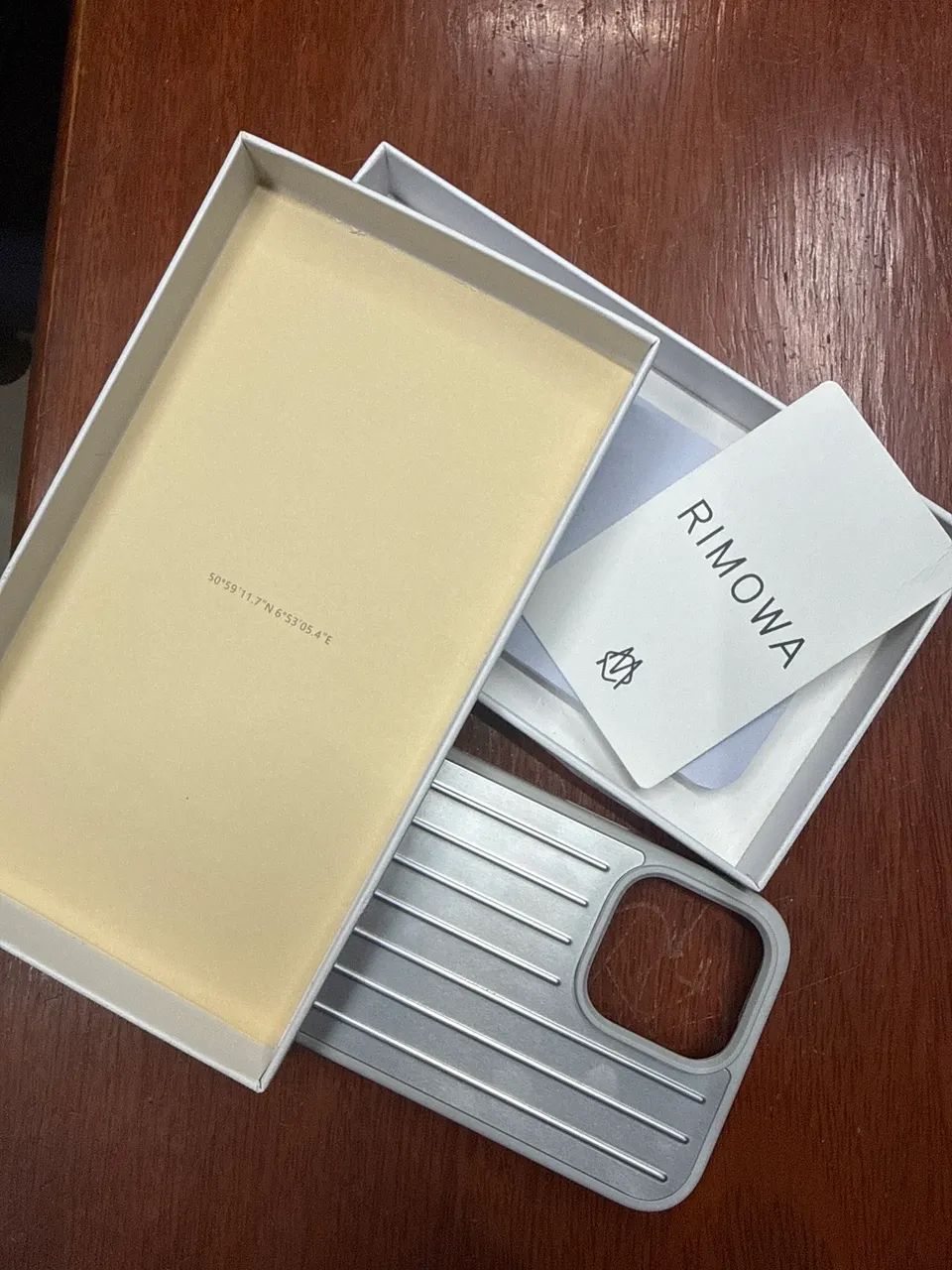 Capinha iPhone 16 Pro Max RIMOWA - Foto 3