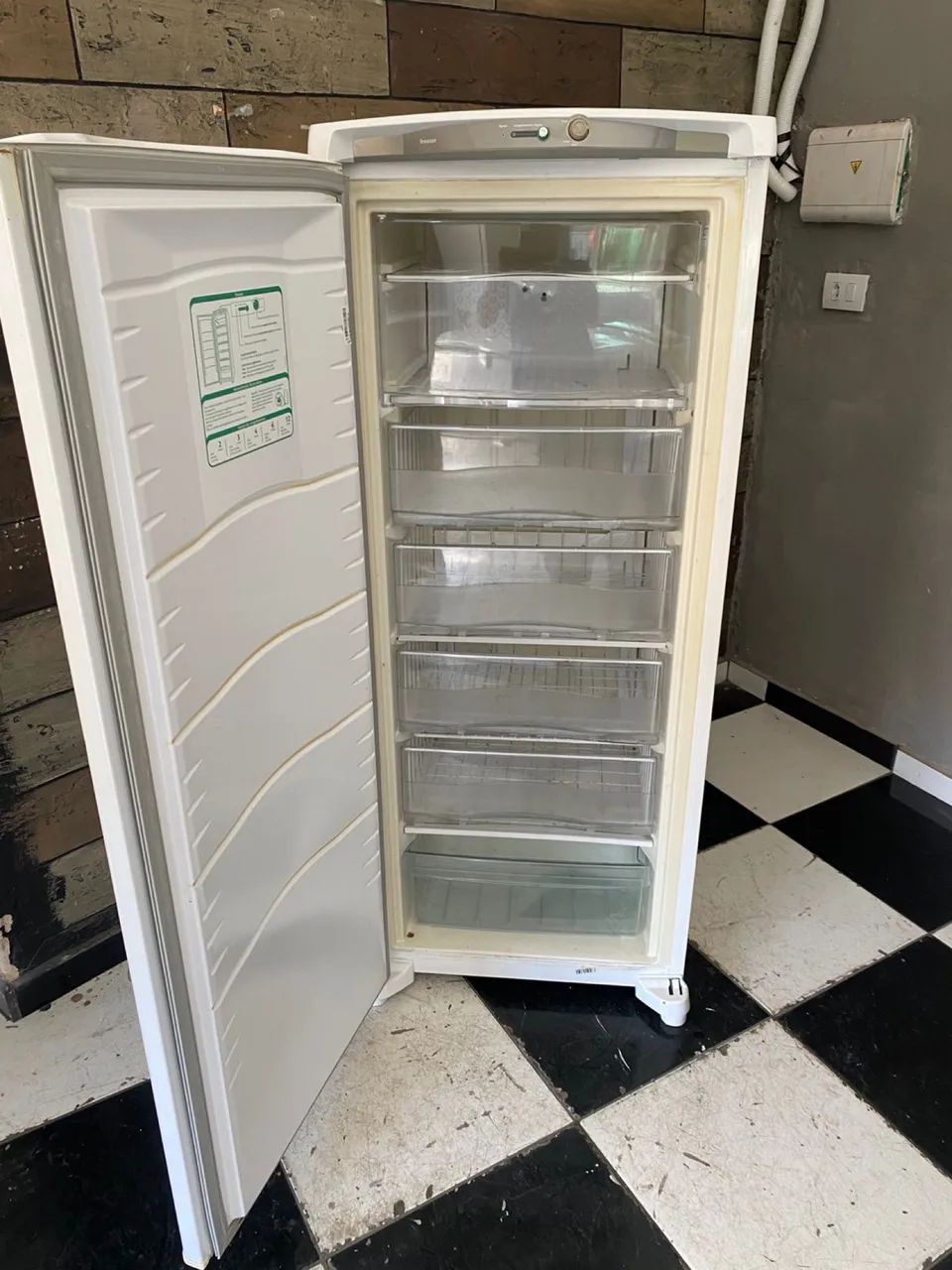 Freezer vertical consul 110v entrega grátis  - Foto 5