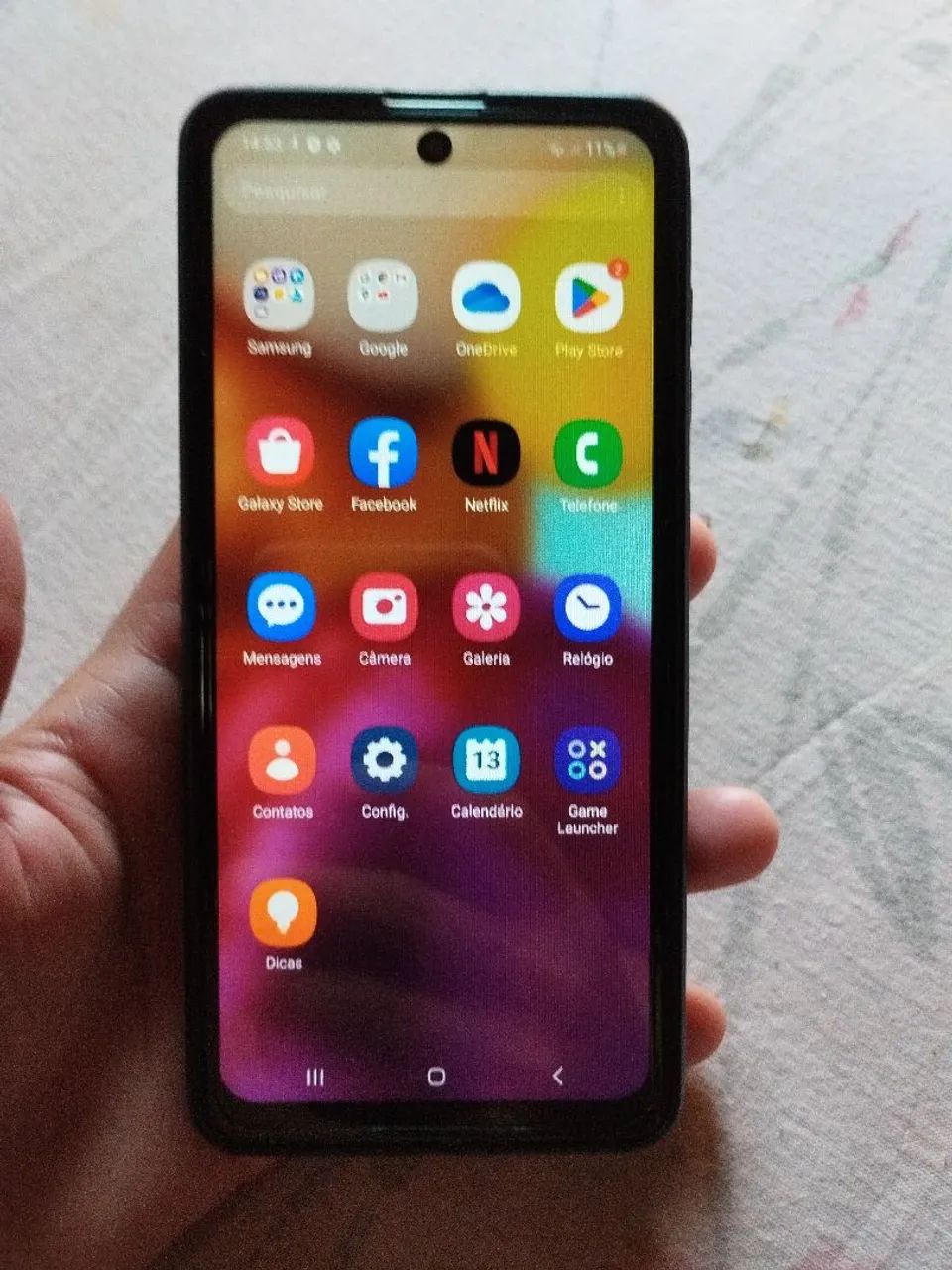 A71 128GB 4RAM tudo ok com capinha película e cabo  - Foto 2