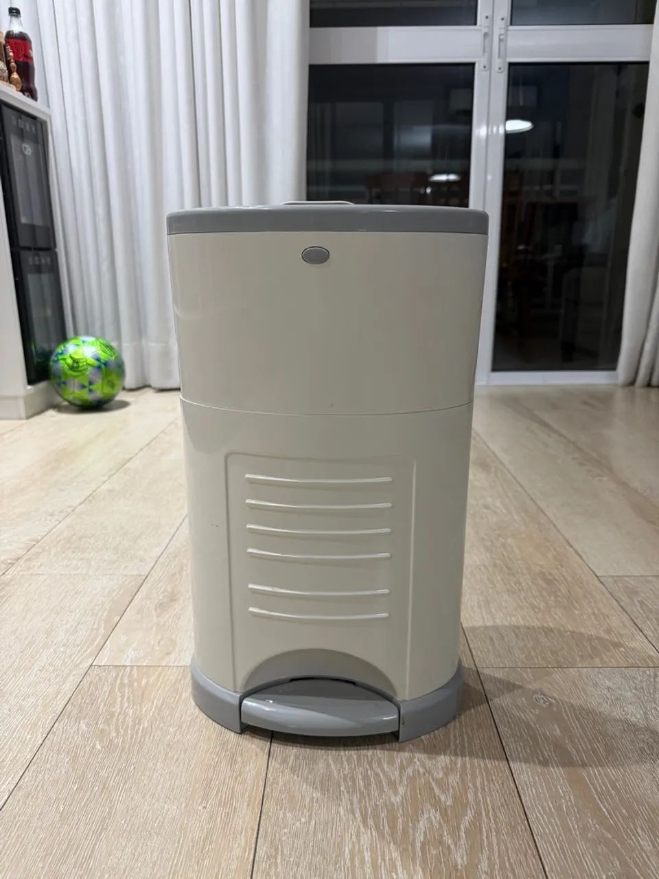 Lixeira anti-odor para fraldas 