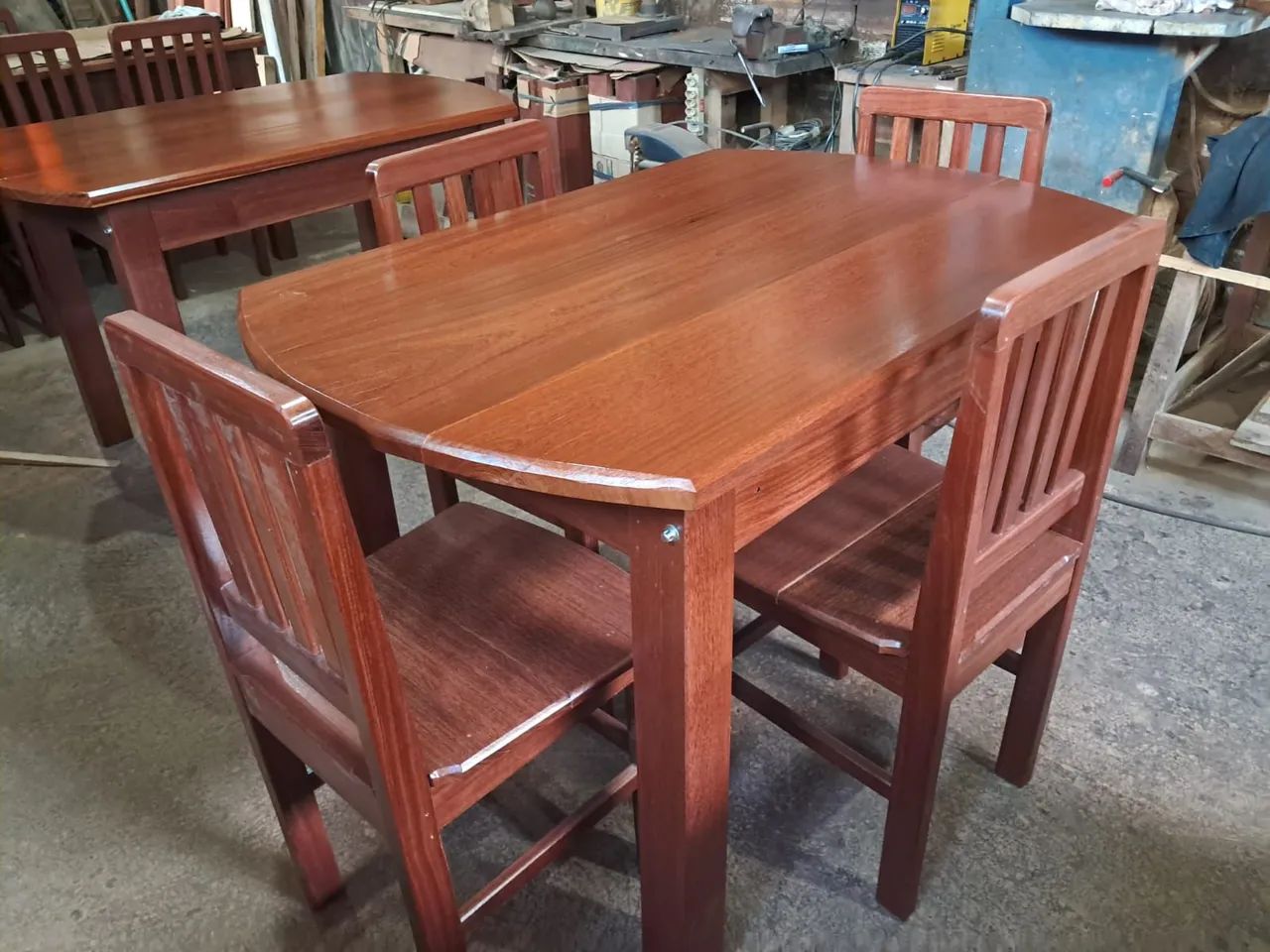 Mesa de madeira maciça  - Foto 2