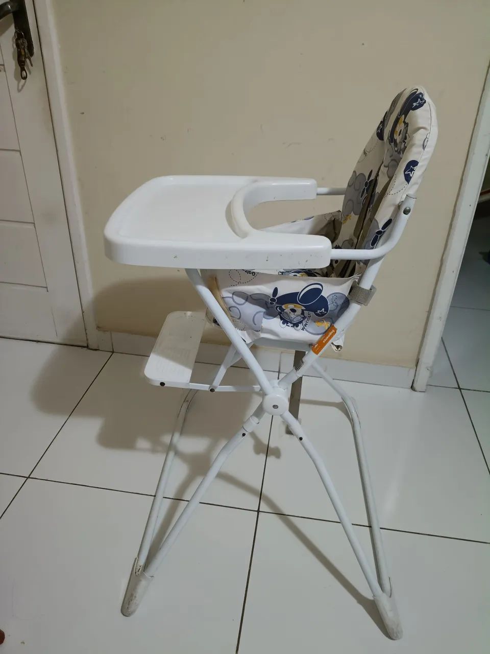 Cadeirinha de alimentação 