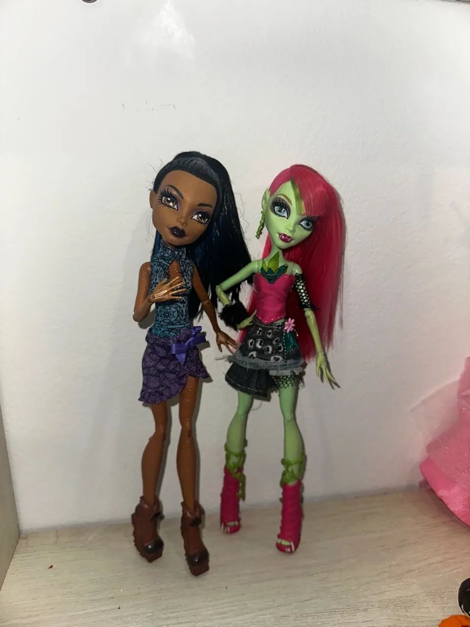 Boneca monster high  Vênus e robeca g1 mini lote  - Foto 2