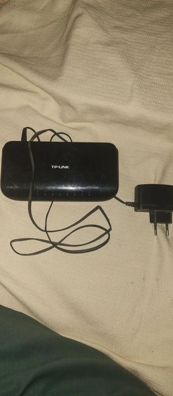 Desktop switch TP-Link 8-Port 10/100Mbps - Foto 2