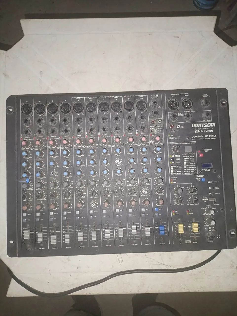 Mesa de som 10 canais