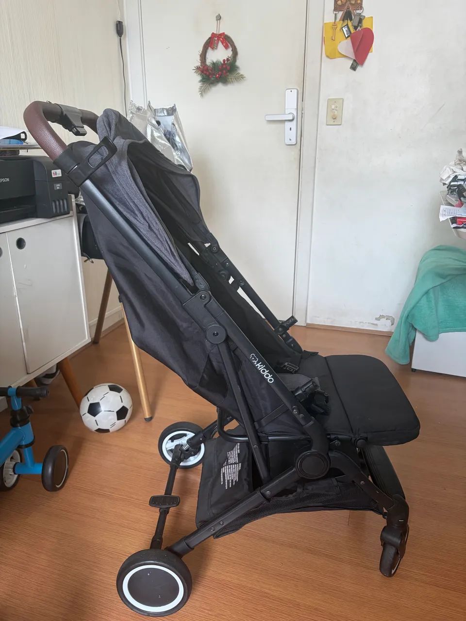 Carrinho de Bebê Kiddo Sprint II com Bebê conforto e base - Foto 3