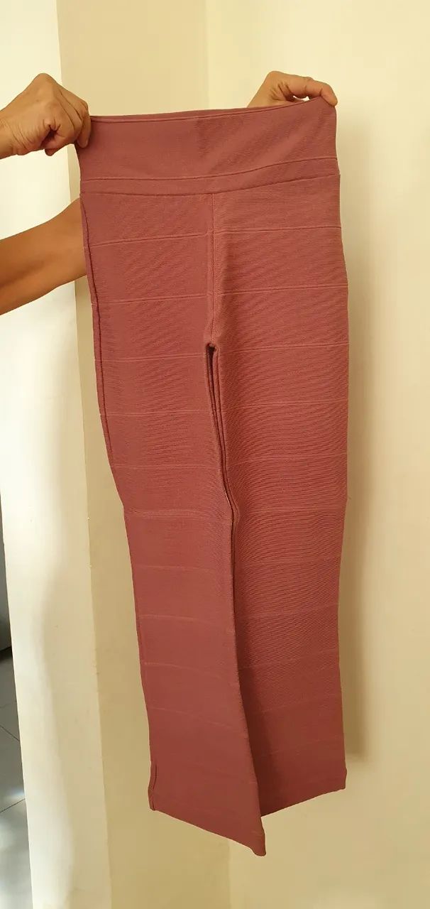 Calça tipo leg flair 