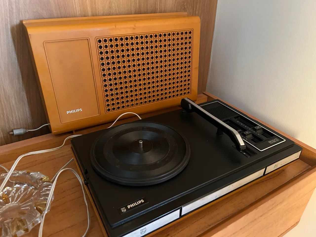 Vitrola Philips 623 para restauro - Foto 4