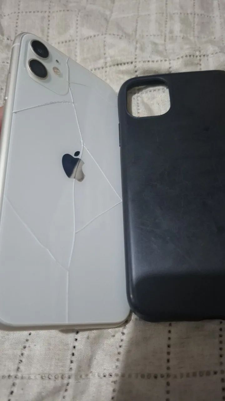 Vendo iphone 11 - Foto 2