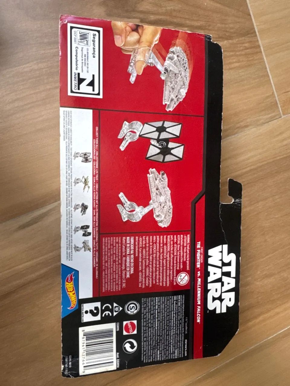 Hot wheels Duo pack nave Star Wars the fighter vs millenium falcon - Foto 3