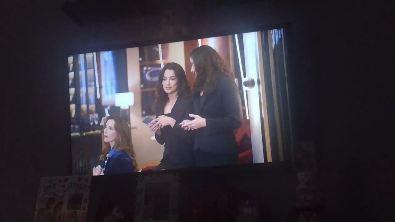 Vendo televisão não e smartv 