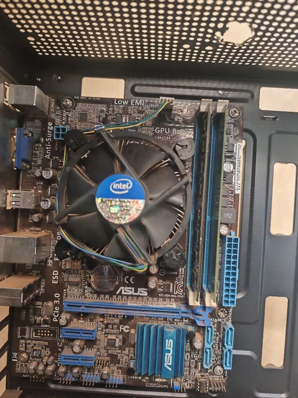 Placa-mãe ASUS P8H61-M LX3 R2.0,