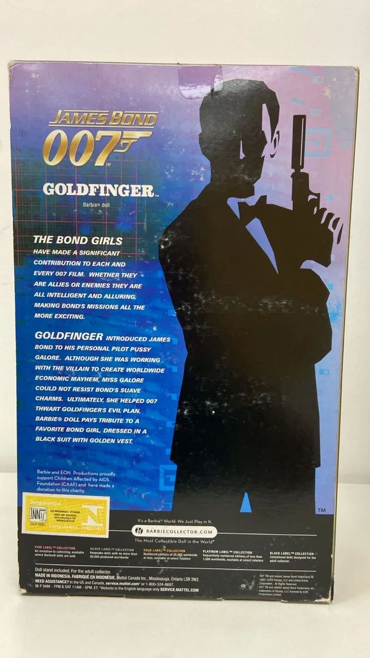 Barbie colecionável  007 goldfinger - Foto 3