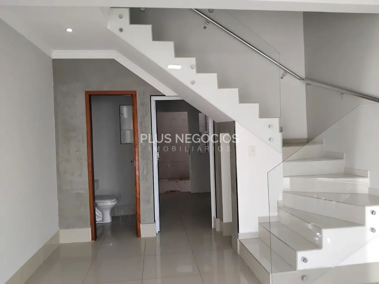 Casa à Venda na Vila Carvalho | 2 Suítes | Área Gourmet | Sacada | 1 Vaga | Próxima ao Sho - Foto 3