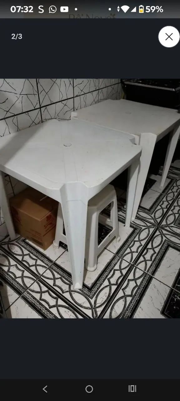 Oportunidade 2 mesas plásticas 