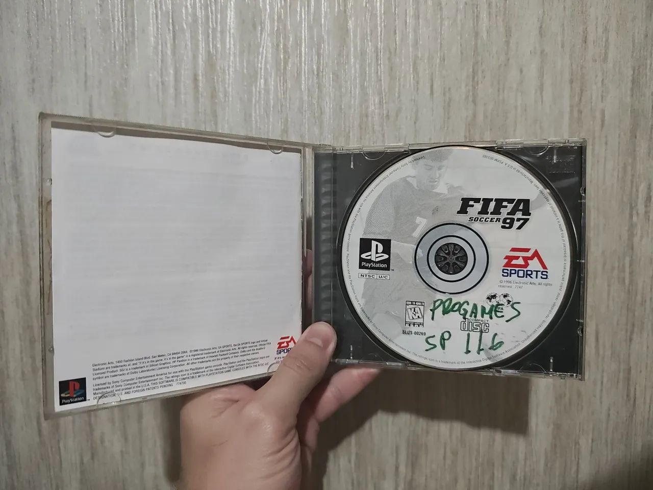 FIFA 97 Playstation 1( Mídia Black ) - Foto 3