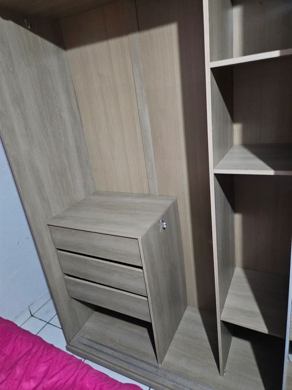Guarda Roupa Portas de Correr com Espelho