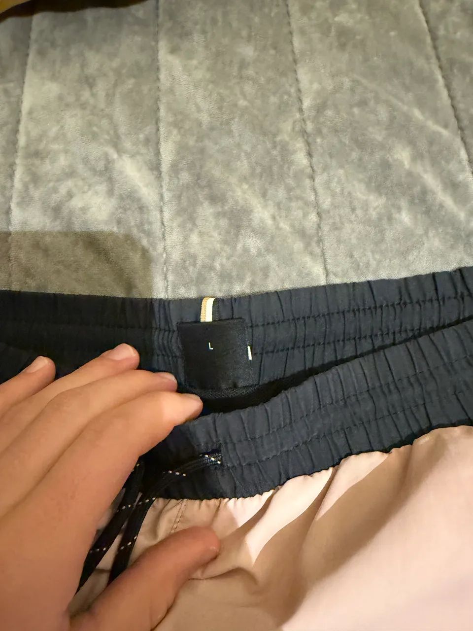 SHORT ORIGINAL HUGO BOSS ROSA TAMANHO G - Foto 3