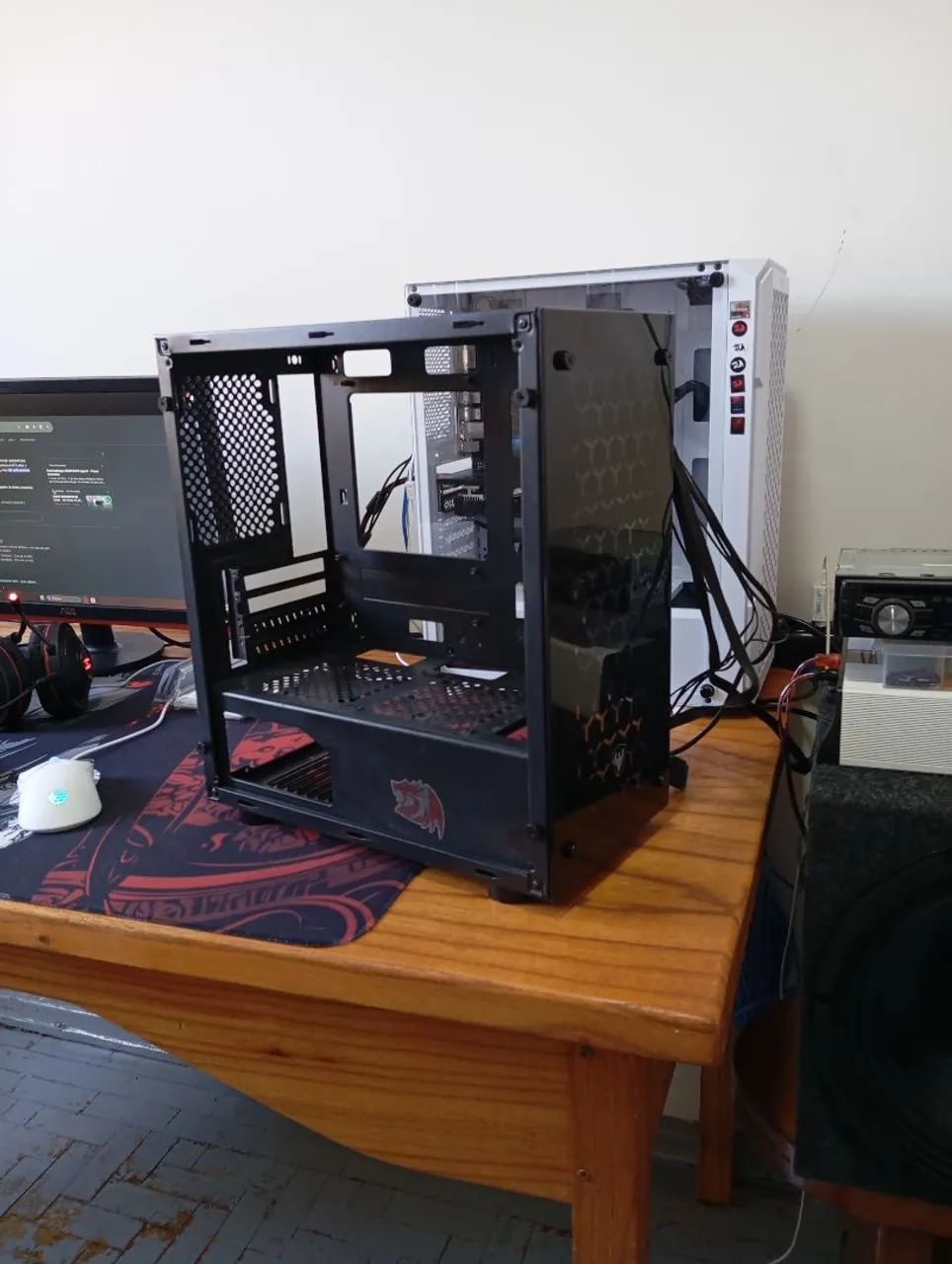 Gabinete Micro ATX PRETO USADO 