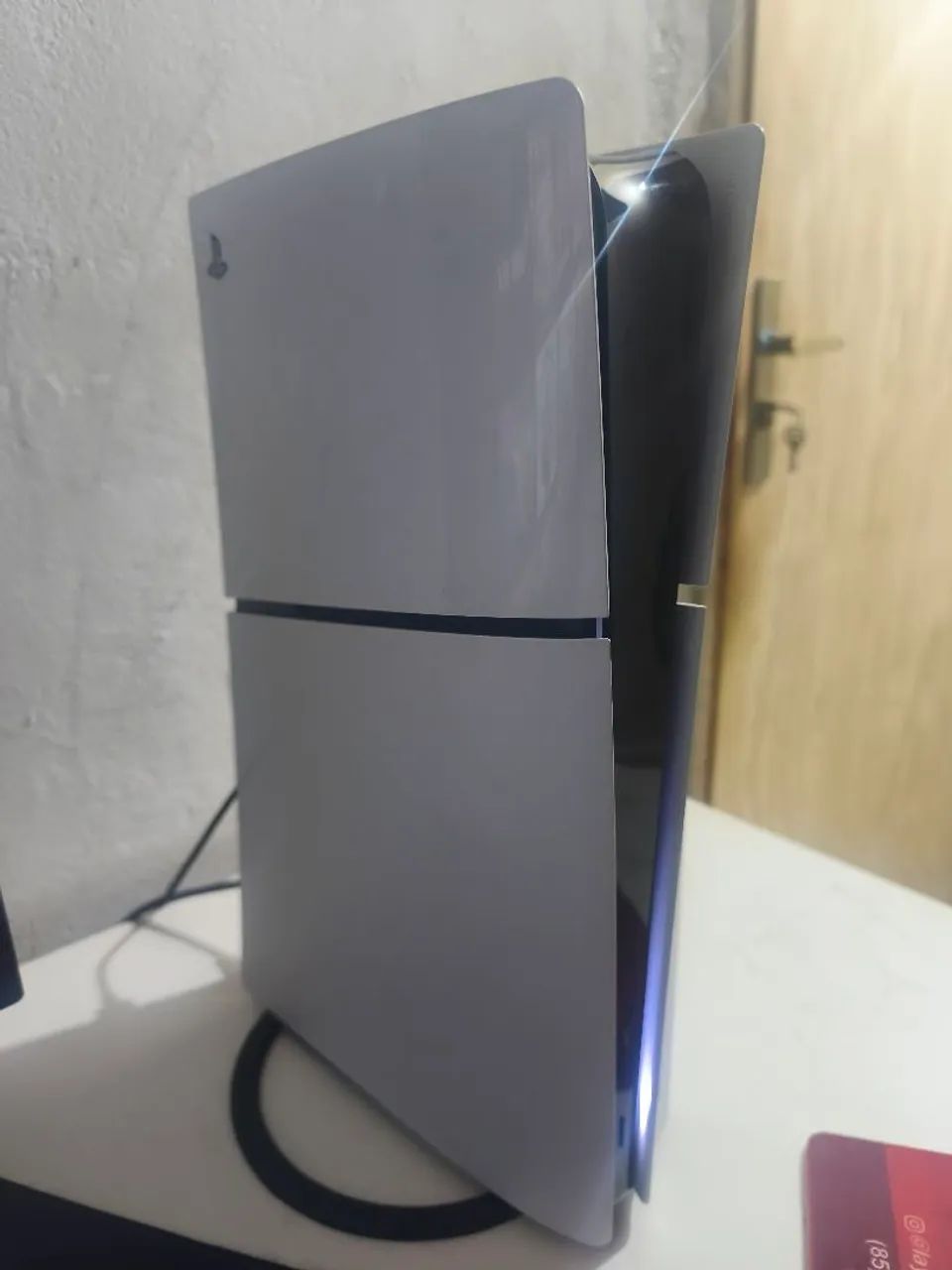 PS5 SLIM COM LEITOR DE DISCO+JOGOS - Foto 2